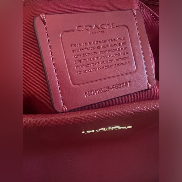 Coach Zip Top Tote (with matching pouch) - Picture 8 of 9